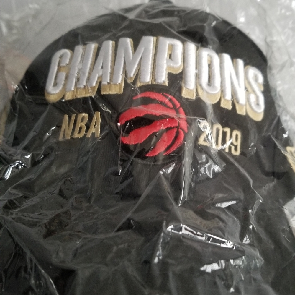 Brand New Toronto Raptors 2019 NBA Champions Adjustable Hat